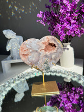 Load image into Gallery viewer, Pink amethyst heart with agate 2817