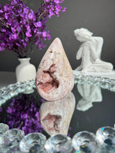 Load image into Gallery viewer, pink amethyst flame 2780