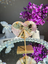 Load image into Gallery viewer, Lilac purple Pink amethyst heart 2817