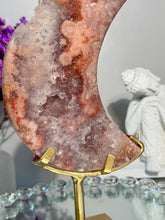 Load image into Gallery viewer, Pink Amethyst moon with quartz 2927