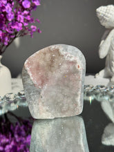 Load image into Gallery viewer, Pink rainbow Amethyst cutbase 2982 Healing crystals