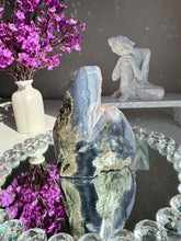 Load image into Gallery viewer, Druzy Amethyst flame with agate banding 2695