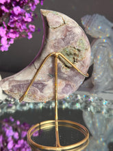 Load image into Gallery viewer, Lilac Pink amethyst moon with amethyst healing crystals 3074