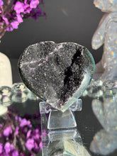 Load image into Gallery viewer, Druzy amethyst heart healing crystals 3066