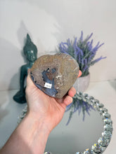 Load image into Gallery viewer, Druzy amethyst heart with agate 3170