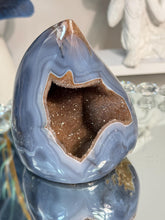 Load image into Gallery viewer, Amethyst Crystal Flame Freeform Druzy Amethyst Agate Freeform Crystal Amethyst Geode Flame Healing Energy Crystal for Home Decor 3178