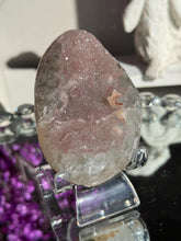 Load image into Gallery viewer, Rainbow amethyst geode 3208