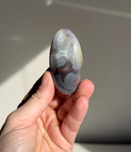 Load image into Gallery viewer, Swazi Agate Palm Stones