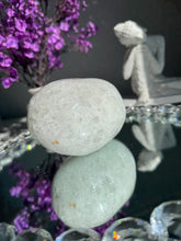Load image into Gallery viewer, Lilac purple Sugar Amethyst Geode 3273