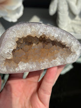Load image into Gallery viewer, Orange sugar amethyst geode 3288