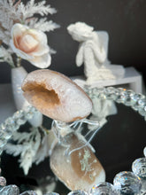 Load image into Gallery viewer, Orange sugar amethyst geode 3284