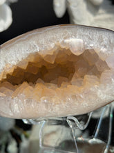 Load image into Gallery viewer, Orange sugar amethyst geode 3284
