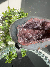 Load image into Gallery viewer, amethyst geode with green and red banding 2175