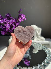 Load image into Gallery viewer, Amethyst heart 2726
