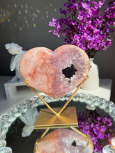 Load image into Gallery viewer, Portal Pink amethyst heart with amethyst 2820
