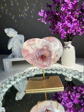 Load image into Gallery viewer, Cream white pink amethyst heart with amethyst 2818
