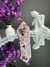 Load image into Gallery viewer, Druzy pink amethyst tower 2789

