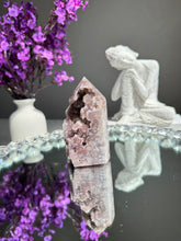 Load image into Gallery viewer, Druzy pink amethyst tower 2789
