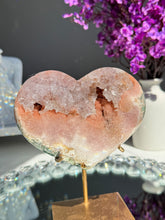 Load image into Gallery viewer, Druzy Pink amethyst heart 2818
