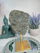Load image into Gallery viewer, Rare Green and blue sugar Amethyst geode 2840
