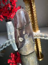 Load image into Gallery viewer, Amethyst cut base  with jasper banding healing crystals 2495
