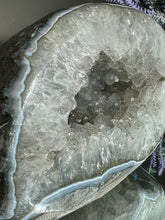 Load image into Gallery viewer, sugar druzy quartz geode with calcite 2694
