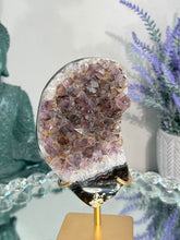 Load image into Gallery viewer, amethyst cluster with black agate banding 2834
