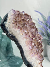 Load image into Gallery viewer, amethyst cluster with black agate banding 2829
