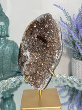 Load image into Gallery viewer, amethyst cluster with iron on druzy with black agate banding 2832
