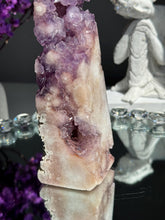 Load image into Gallery viewer, High quality Druzy pink amethyst with amethyst obelisk 2947
