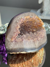 Load image into Gallery viewer, Sugar Amethyst geode 2967 Healing crystals
