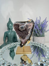 Load image into Gallery viewer, amethyst cluster with black agate banding 2832
