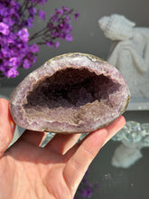 Load image into Gallery viewer, Sugar Amethyst geode 2970 Healing crystals
