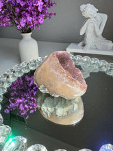 Load image into Gallery viewer, Amethyst geode 2969 Healing crystals
