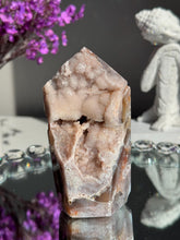 Load image into Gallery viewer, Druzy Pink amethyst tower 2994
