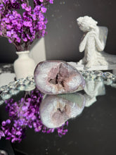 Load image into Gallery viewer, Pink sugar amethyst geode 3002
