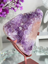 Load image into Gallery viewer, Druzy Pink amethyst geode with amethyst healing crystals 2843
