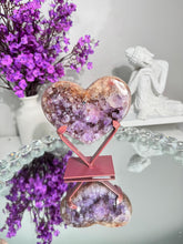 Load image into Gallery viewer, Druzy Pink amethyst heart with amethyst healing crystals 2846
