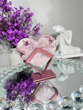 Load image into Gallery viewer, Druzy Pink amethyst heart with amethyst healing crystals 2846
