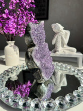 Load image into Gallery viewer, Druzy amethyst cat 2731 crystal cat cat carving
