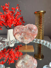 Load image into Gallery viewer, Druzy Pink amethyst heart with quartz 3028
