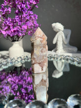 Load image into Gallery viewer, Druzy Pink amethyst tower 2996
