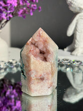 Load image into Gallery viewer, Druzy Pink amethyst tower 2996
