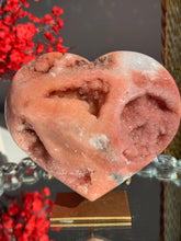 Load image into Gallery viewer, Druzy Pink amethyst heart 3030
