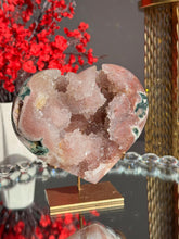 Load image into Gallery viewer, Druzy Pink amethyst heart with quartz  3029 geode
