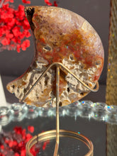 Load image into Gallery viewer, Pink amethyst moon with amethyst healing crystals 3074
