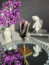 Load image into Gallery viewer, Amethyst geode with agate banding  healing crystals 3056
