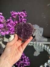Load image into Gallery viewer, Druzy amethyst heart healing crystals 2859
