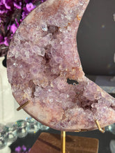 Load image into Gallery viewer, Druzy Pink amethyst moon with amethyst healing crystals 3070
