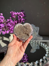 Load image into Gallery viewer, Sugar Druzy Amethyst Heart Healing Crystal, Uruguay 3065
